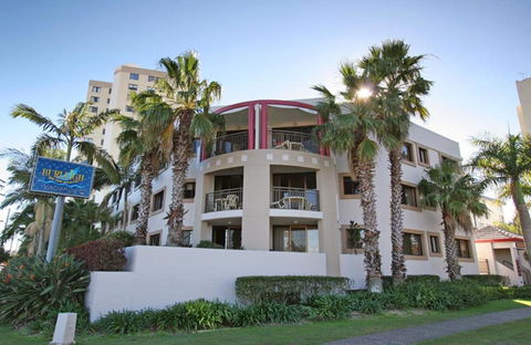 Burleigh On The Beach - Your Accommodation 28