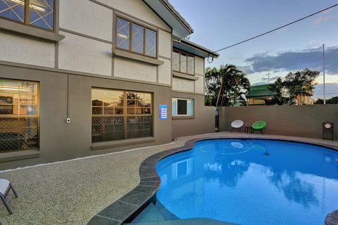 Chalet Motor Inn - Your Accommodation 13