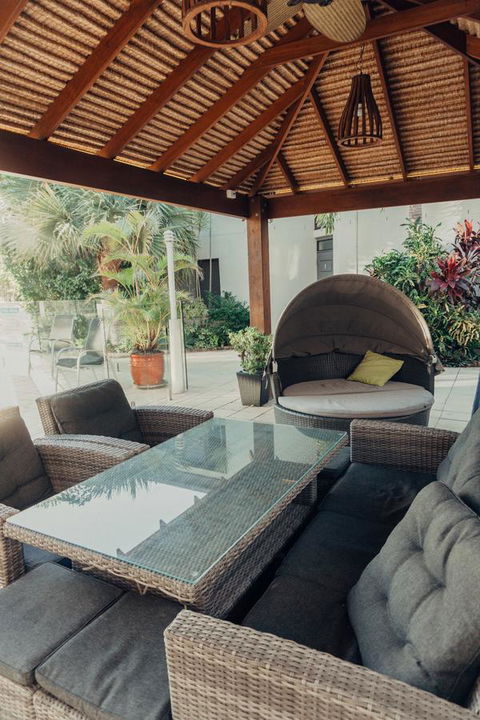 Burleigh Palms Holiday Apartments - Your Accommodation 30