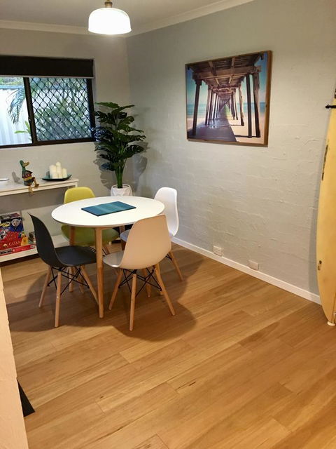Burleigh Palms Holiday Apartments - Your Accommodation 10