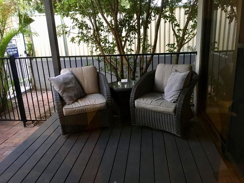 Burleigh Palms Holiday Apartments - Your Accommodation 7