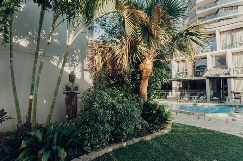 Burleigh Palms Holiday Apartments - Your Accommodation 37