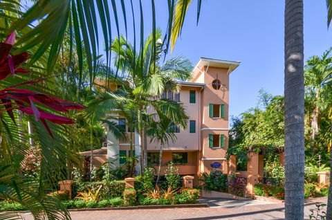 Martinique On Macrossan - Your Accommodation 19