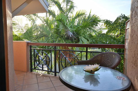 Martinique On Macrossan - Your Accommodation 8