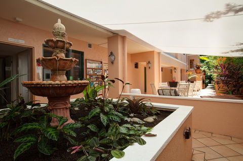 Martinique On Macrossan - Your Accommodation 17