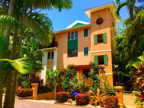 Martinique On Macrossan - Your Accommodation 0