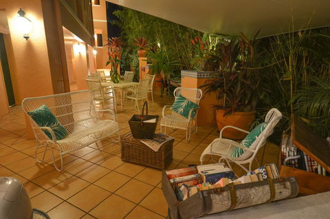Martinique On Macrossan - Your Accommodation 24