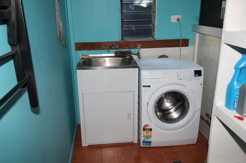Signal Cottage - Your Accommodation 11