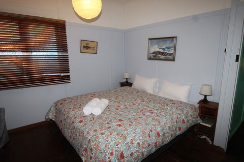 Signal Cottage - Your Accommodation 7