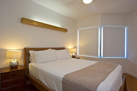 Maggies Beachfront Apartment 12 - Your Accommodation 12