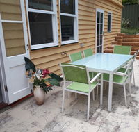 Retro Beach Flat - Your Accommodation