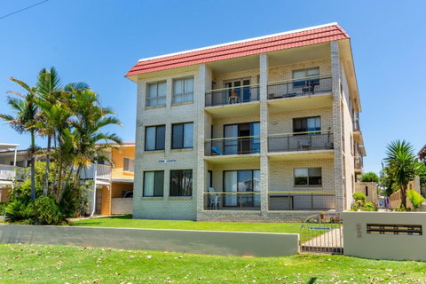 Enjoy The Sea Breezes From The Balcony - Boyd St, Woorim - Your Accommodation 0