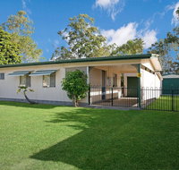 Lowset pet friendly cottage - Sunset Ave Bongaree - Your Accommodation