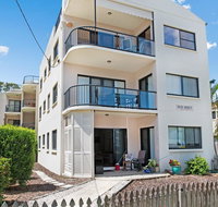 Quiet location across from waterfront - South Esp Bongaree - Your Accommodation