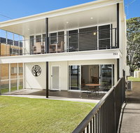 Waterfront Retreat with room for a boat - Welsby Pde Bongaree - Your Accommodation