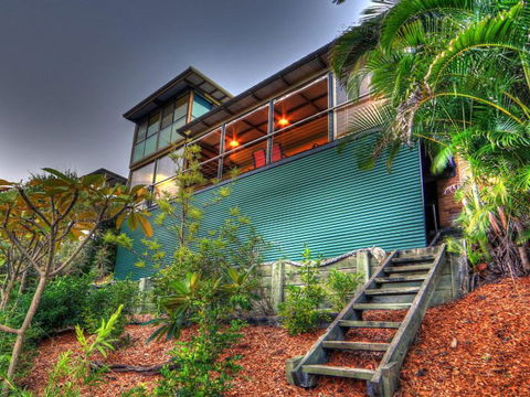 Belle Vue Beach House By Discover Stradbroke - Your Accommodation 16