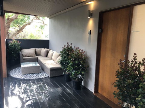 'Carinya' Coastal Cottage - Your Accommodation 2