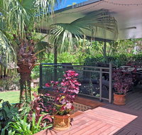 'Sandy Palms' 28 Moorooba Cr - Beautiful Home with Wifi Air-con and Boat Parking