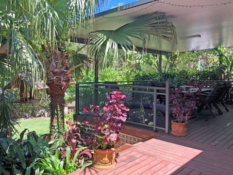 'Sandy Palms' 28 Moorooba Cr - Beautiful Home With Wifi, Air-con And Boat Parking - Your Accommodation 0