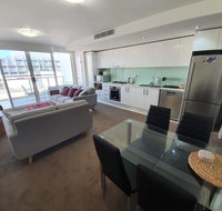 just listed Bolton St 1br 350m walk to Newcastle beach  Wifi end Eand - Your Accommodation