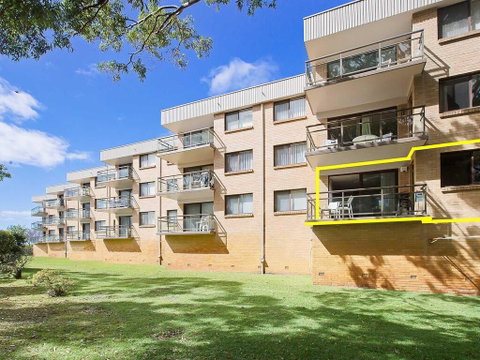 1 'Intrepid', 3 Intrepid Close - Amazing Views Of Shoal Bay, Only 100m From The Beach - Your Accommodation 3