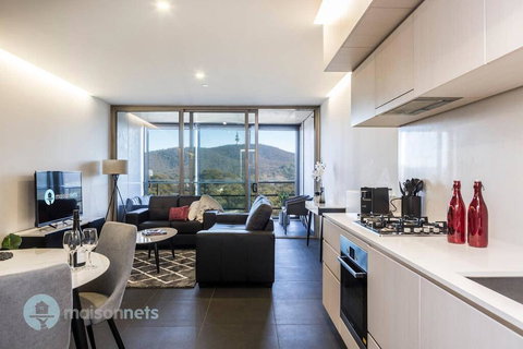 1 Bedroom Apt With Parking Walk To ANU - Your Accommodation 1