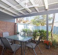 1/10 Catalina Close - so close to the water - Your Accommodation