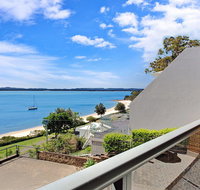 10 'Kiah' 53 Victoria Parade - Waterfront Views AIRCON and Close to the Marina. - Your Accommodation