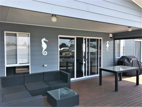 10 Hobart Road - Your Accommodation 3