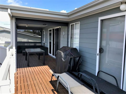10 Hobart Road - Your Accommodation 2