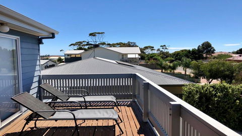 10 Hobart Road - Your Accommodation 1
