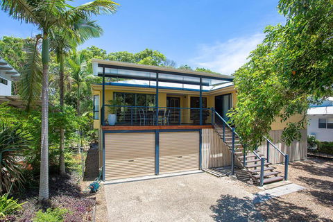 10 Naiad Court -Beach Retreat In The Bush - Your Accommodation 1