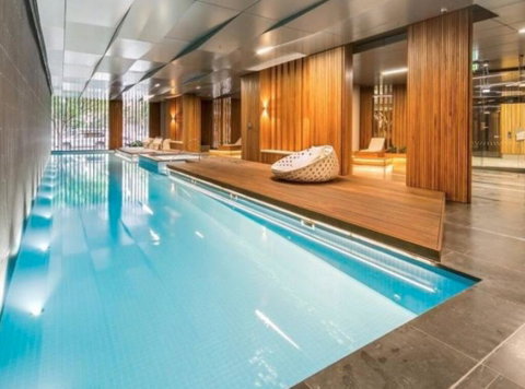 1006PR Docklands 2 Bed Free Wifi # - Your Accommodation 2