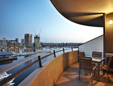 1201P Docklands 2Bed 1bath Water View - Your Accommodation 1