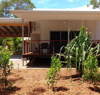15 Esprit Drive - Rainbow Shores Gorgeous Modern Beach House - Your Accommodation