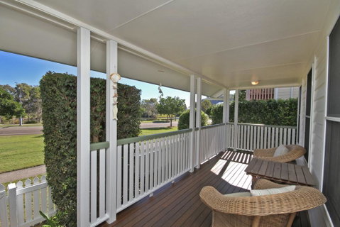 16 Beachway Pde, Marcoola: Linen Incl, WiFi, Pet Friendly, A/Cond. 500 BOND - Your Accommodation 0