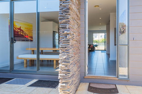 19 Coast Drive - Your Accommodation 3