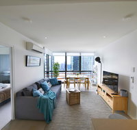 2 Bed 2 Bathroom Brand New Unit with Gym and Pool - Your Accommodation