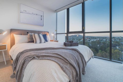 2 Bed Brisbane Resort Apartment - Your Accommodation 3