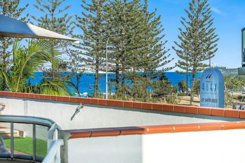 2 Bedroom Alex Unit - Ocean, Pool And Park Views - Your Accommodation 3