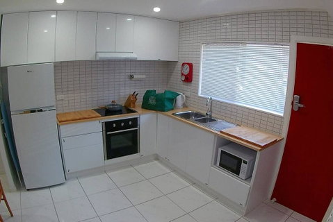 2 Bedroom Apartment In Surfers Central - Your Accommodation 1