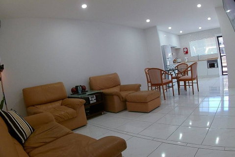 2 Bedroom Apartment In Surfers Central - Your Accommodation 0