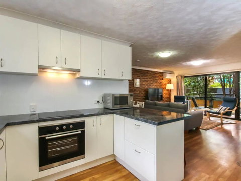 2 Bedroom St Lucia Apartment Close To UQ And CityCat - Your Accommodation 1
