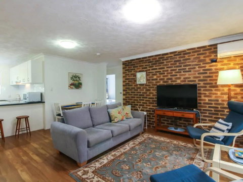2 Bedroom St Lucia Apartment Close To UQ And CityCat - Your Accommodation 0
