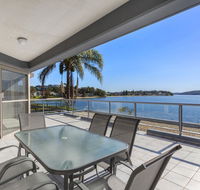2 The Shores Soldiers Point - Waterfront - Uninterrupted Water Views INCLUDING ALL LINEN  TOWELS Free Wi-Fi - Your Accommodation