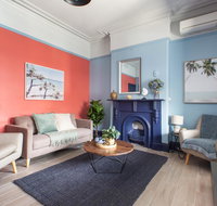 2-Bed Apartment Metres From Coogee Beach and Dining - Your Accommodation