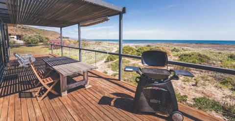 20 Lady Bay Road - Your Accommodation 2