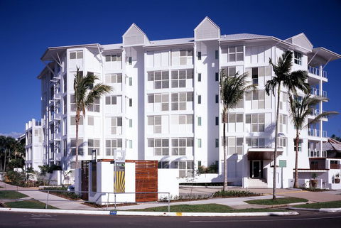 201 Lake Street - Your Accommodation 0