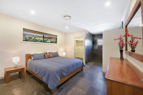 250 David Low Way, Peregian Beach - Your Accommodation 2