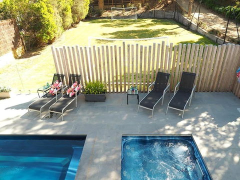 BLAIRGOWRIE POOLSIDE....resort Style Living - Your Accommodation 0
